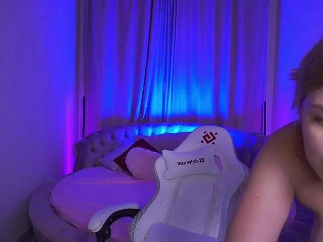 Freechat AngelAmaliaa on BongaCams