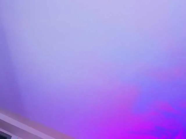 BustyBabeXX — A lot of action and people with a great energy!