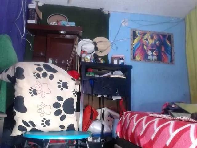 Freechat CameliaLong on BongaCams