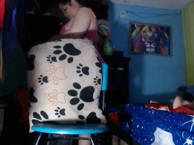 Freechat CameliaLong on BongaCams