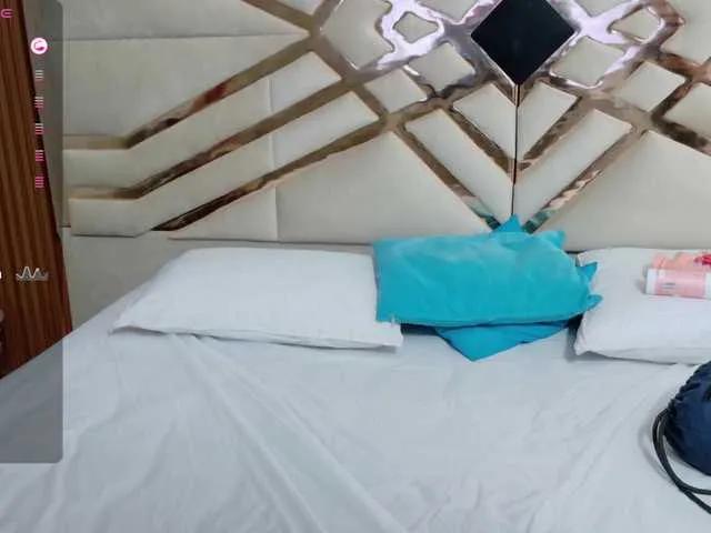 Freechat curvybrunnett on BongaCams