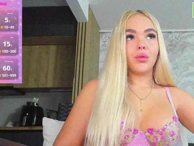 Freechat DaisyAbby03 on BongaCams