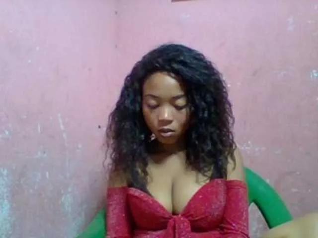 Freechat Estelahh on BongaCams