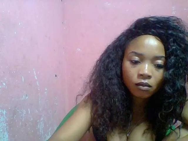 Freechat Estelahh on BongaCams