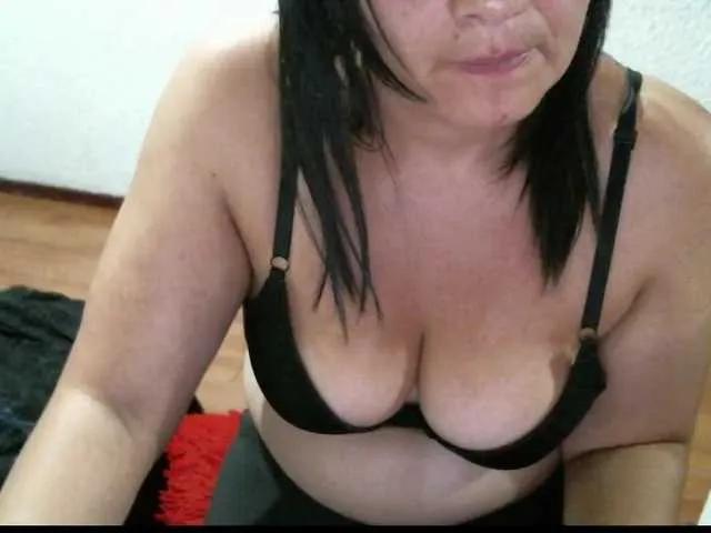 Freechat fierywoman on BongaCams