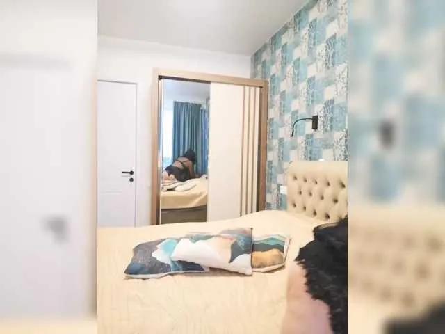 Freechat Find-me2 on BongaCams