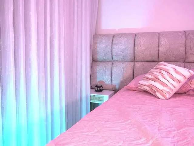 Freechat k-rioss on BongaCams