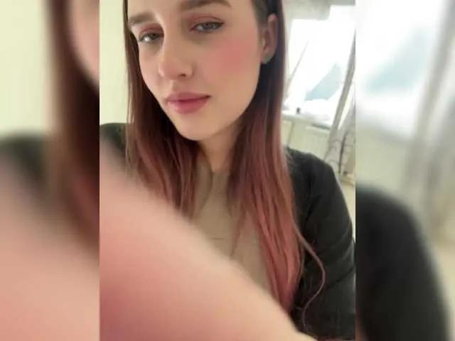 L0lly-D0lly on BongaCams 