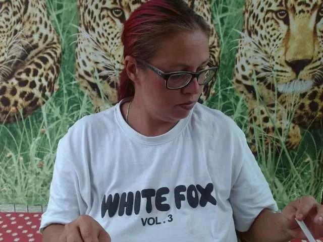 Freechat LadyHellene on BongaCams