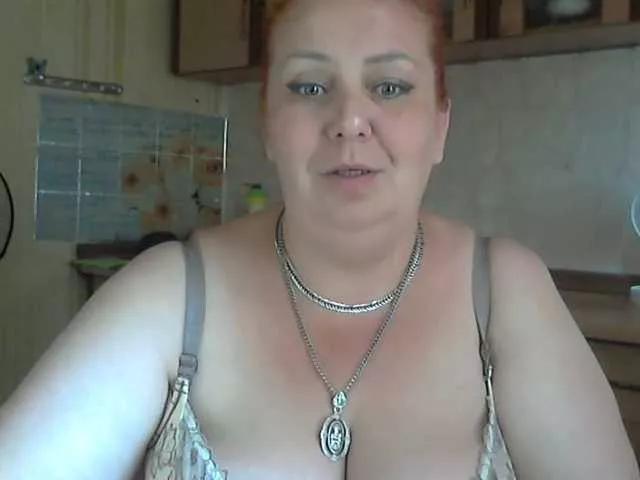 Freechat LilyTanya on BongaCams