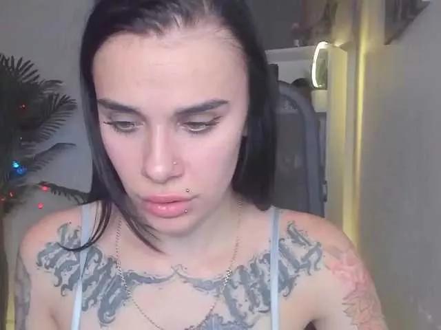 Freechat MaidenCrystal on BongaCams