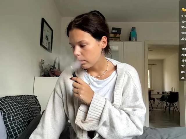 Freechat MerleRusson on BongaCams