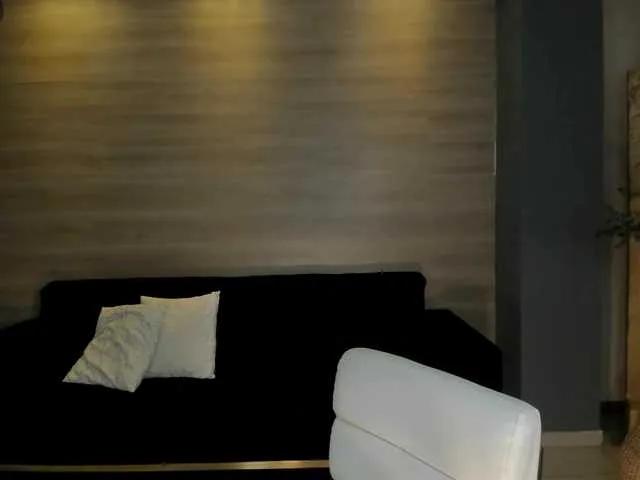 Freechat NiaHolland on BongaCams