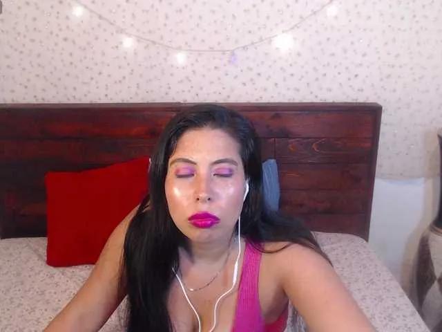 NikkiMilky on BongaCams 