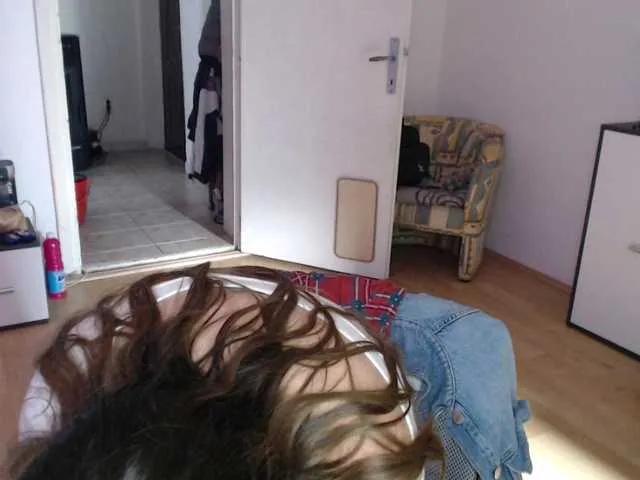 Offline RacyRoby on BongaCams