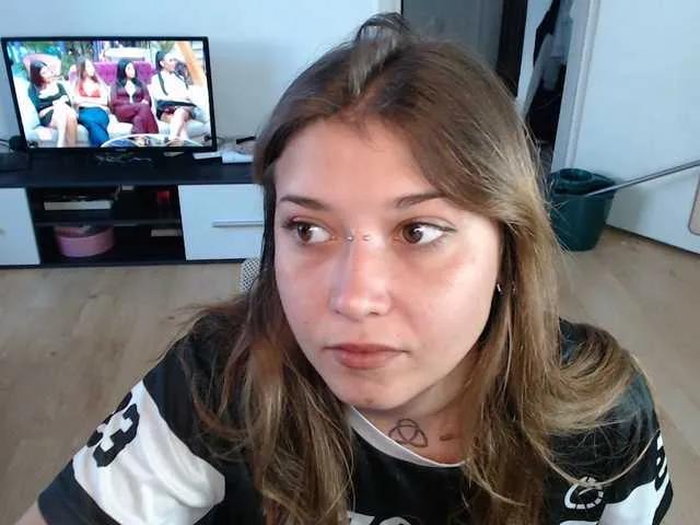 Offline RacyRoby on BongaCams