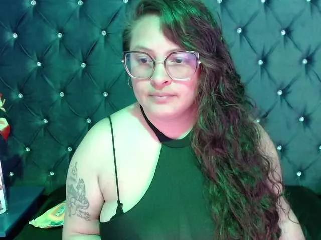 Freechat SaraThonson on BongaCams