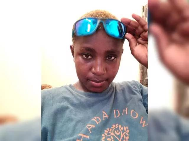 Offline sexy-candy on BongaCams