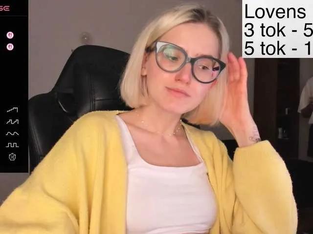 Offline Sexy-Sweets on BongaCams