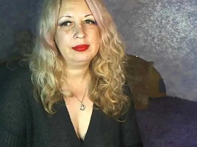 Offline SoftGella on BongaCams