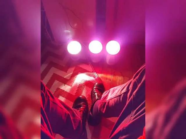 Offline Sunshine-Lady33 on BongaCams