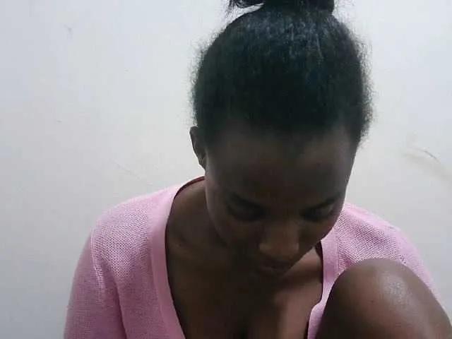 Tatswee on BongaCams 