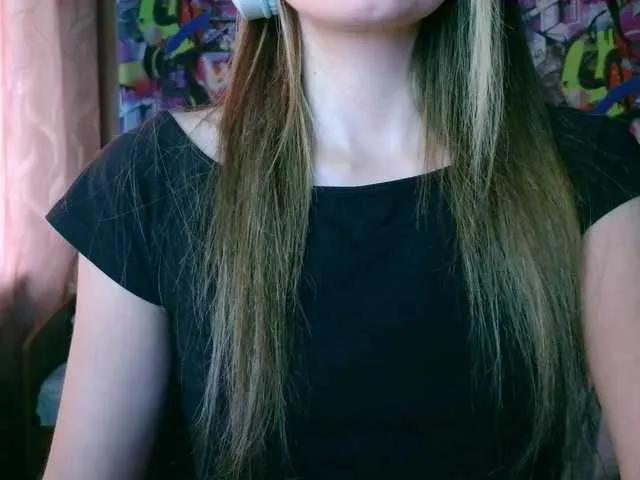 Freechat Wildrose77201877 on BongaCams