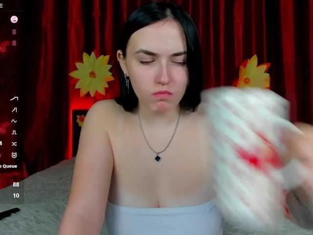 Freechat witch-lady18 on BongaCams