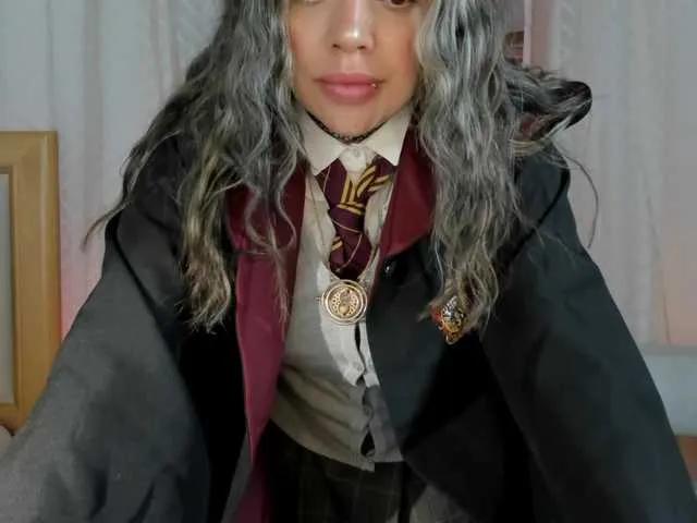 Offline yandracelis on BongaCams