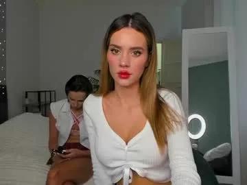 Freechat aria_muv on Chaturbate