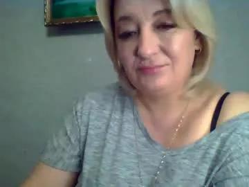 Freechat arielxloveresss on Chaturbate