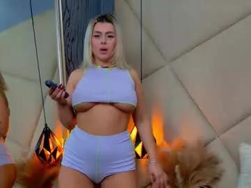 Freechat chloevee on Chaturbate