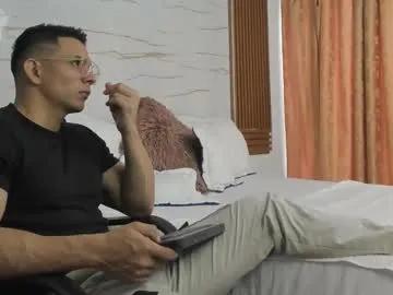 choreythaiylor — GOAL: wink and bicep [70 tokens remaining] 1 #cum #muscle #lovense #bigcock #uncut