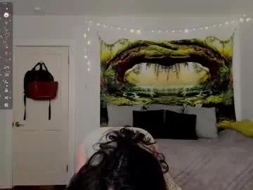 cleo_cam — I'm horny ;) Fave patterns: 112/115/123 Menu: /tipmenu #hairy #tattoos #lovense #natural #bush