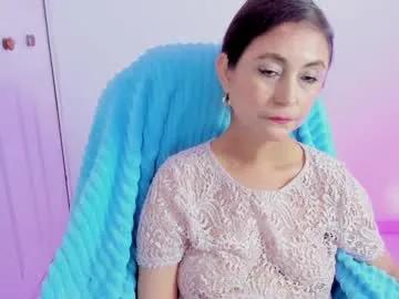 danielahot2 — show pussy [20 tokens left] #squirt #deepthroat #smoke #anal #lush