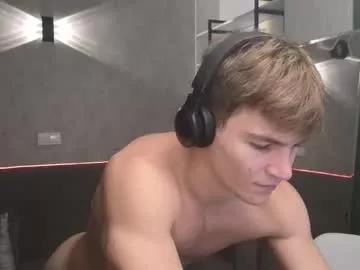 elliot_muscle04 on Chaturbate 