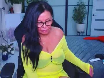 Freechat hairypussygranny on Chaturbate