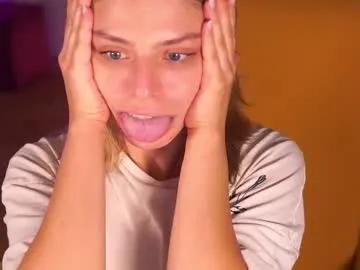 Freechat idontlikeguccibelts on Chaturbate