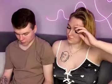 Freechat julielourens on Chaturbate