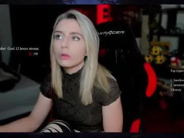 kimilee22 on Chaturbate 