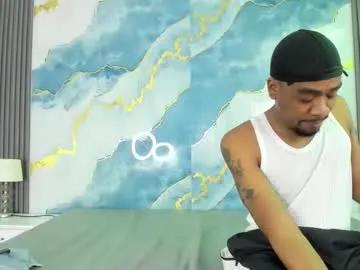 Private kylieandjhonny on Chaturbate