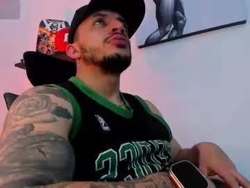 Freechat liamreigns_ on Chaturbate