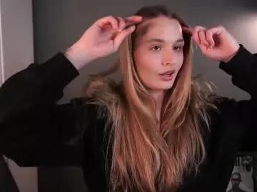 lisa_schiele — get on knees look into your eyes & lick finger [44 tokens left] #skinny, #blonde, #saliva, #smalltits, #lovense