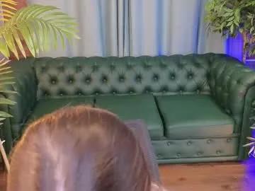 lunaolivia_ — GOAL: SENSUAL DANCE [99 tokens remaining] Hello! I'n new here! Help me become more confident!! <3 #new #bigboobs #bigass #teen #shy