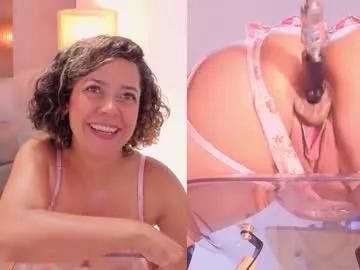 Freechat mila__moans on Chaturbate