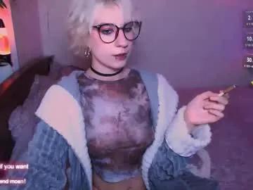 Freechat obedientt_ on Chaturbate