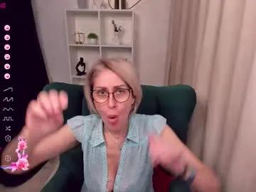 pamellamurphy — Come inside yourself and look into my eyes. [211 tokens left] #milf #mature #office #lovense #bigboobs