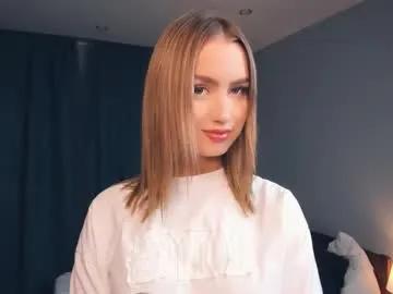 Freechat paulettelafevre on Chaturbate