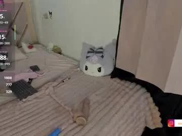 Freechat rosannaking on Chaturbate