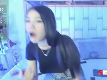 Freechat rosannaking on Chaturbate